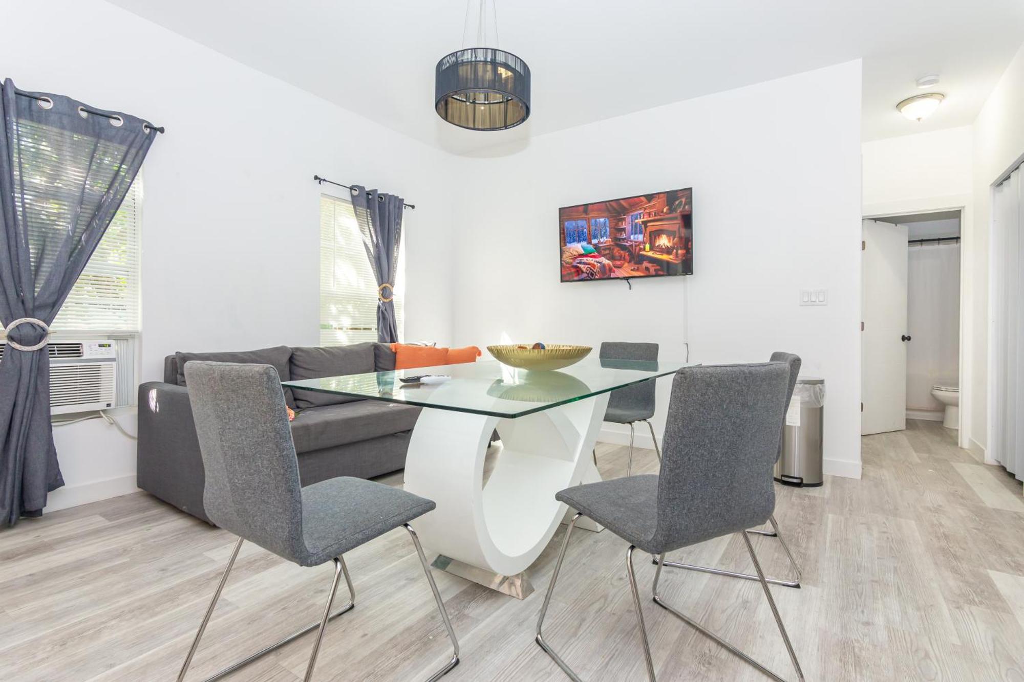 1 Bedroom Apartment - Midtown Майами Экстерьер фото